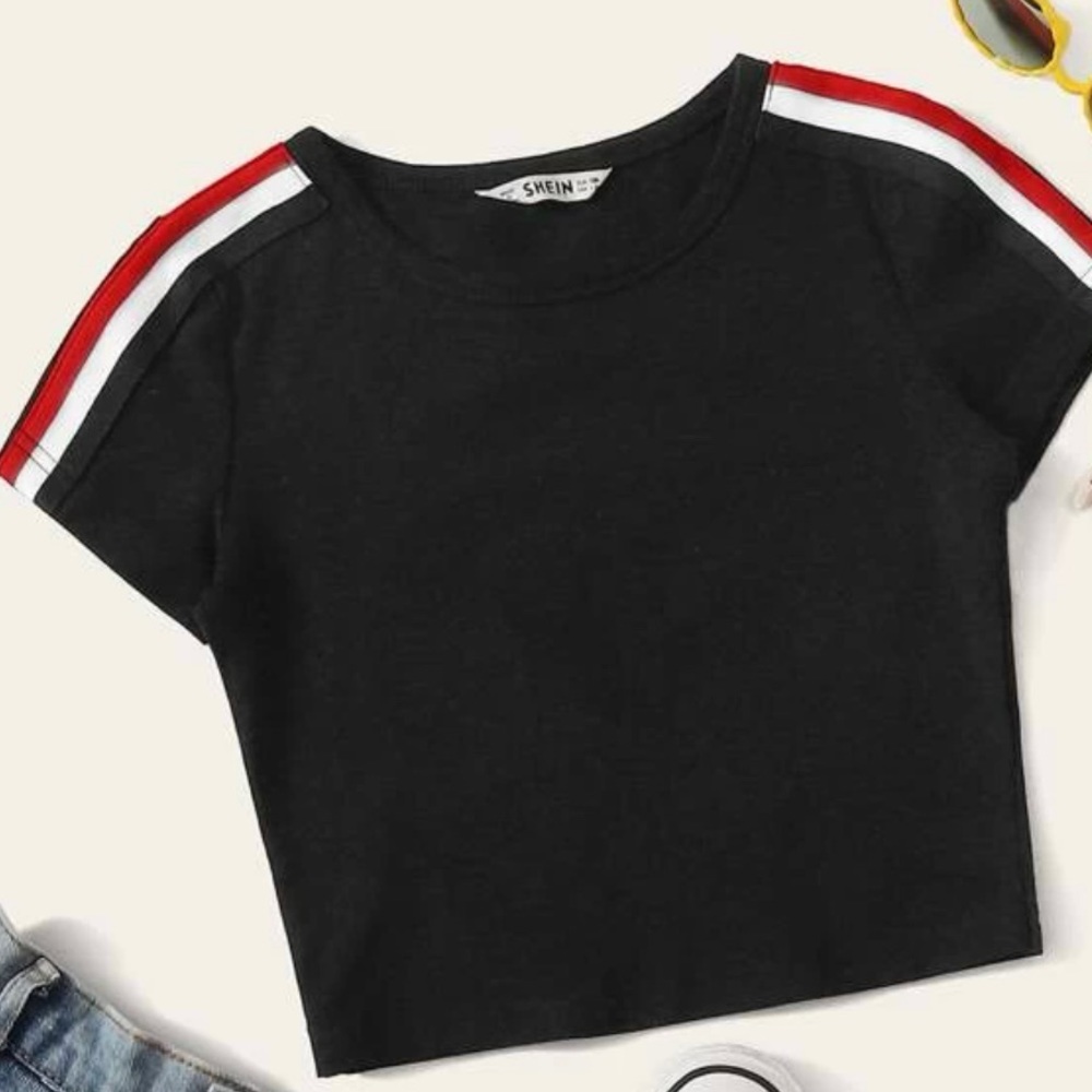 SHEIN Girls Striped Tape Sleeve Tee